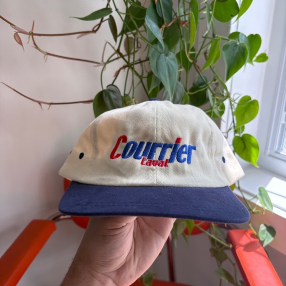 vintage COURRIER LAVAL dad hat strapback - Picture 2 of 8